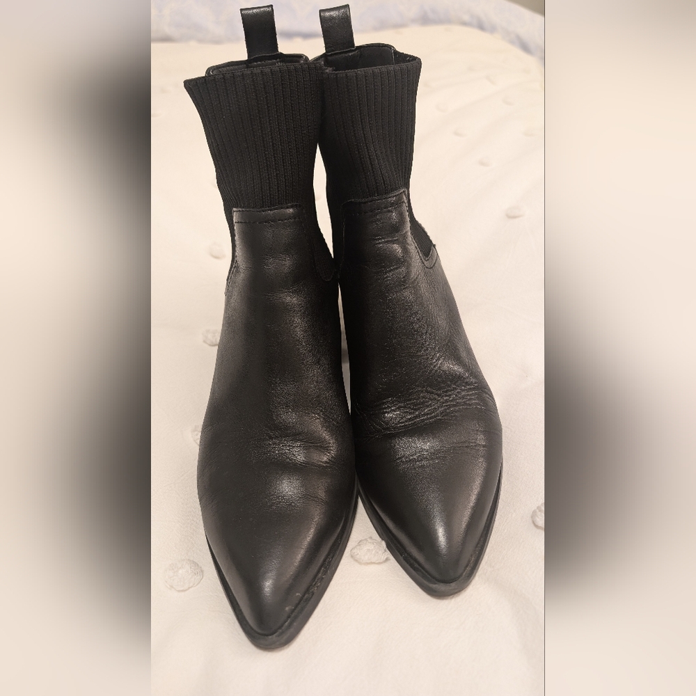 Steve Madden Black Boots, size 10 - Picture 4 of 5